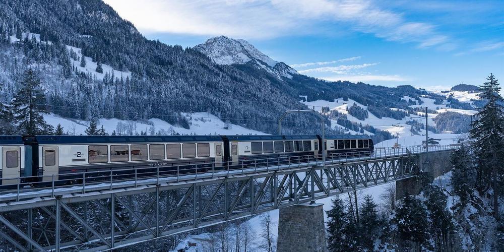   Top 5 Luxurious Train Journeys Around the World
